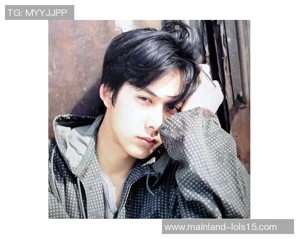 付豪的成长之路：从平凡少年到职场精英的励志故事