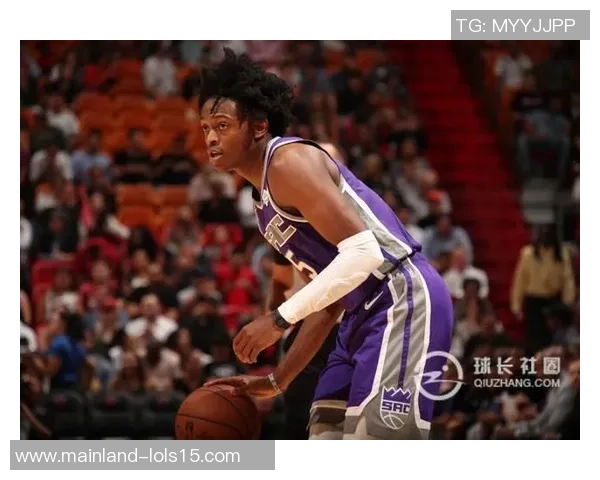 德阿隆福克斯引领国王队崛起展现超强实力与领袖风范